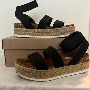 Steve Madden Women’s Sandals - Size 9